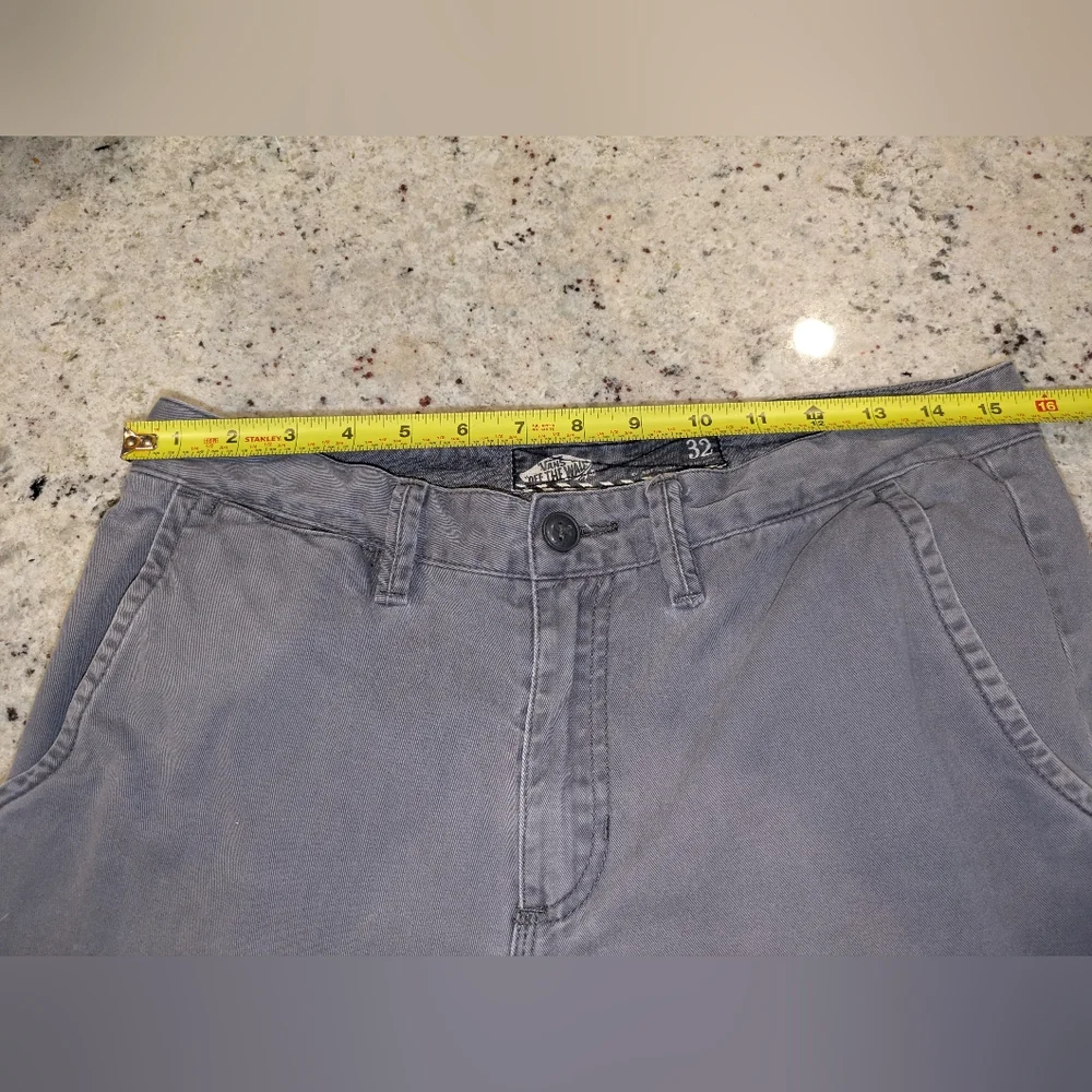 Vans Off The Wall Men’s Gray Chino Pants Size 32x30 Skate Casual